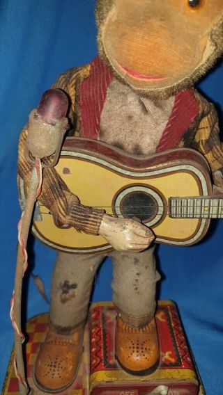 Old Vintage Battery Operated Monkey With Guitar from Japan 1960 3