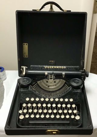 Antique Vintage 1920s Underwood Portable Typewriter W/ Case