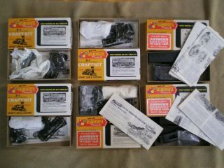 Vintage Ho Scale Grouping Of Roundhouse Un - Assembled Trains With Boxes
