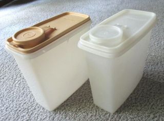 Vintage Tupperware Set Of 2 Cereal Keepers With Pouring Seals 469 13 Cups