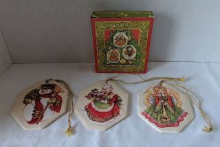 Vintage Avon Set Of 3 Fragrant Tree Trimmings Christmas Tree Ornaments