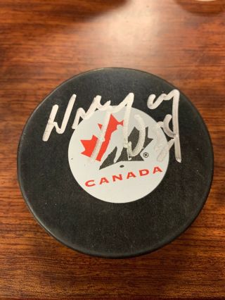 Wayne Gretzky Autographed Hand Signed Official Puck Hof Team Canada