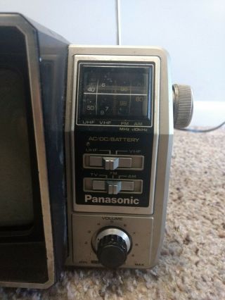 Vintage 1980 ' s Panasonic TR - 7001t Portable Tv & Radio Great 3