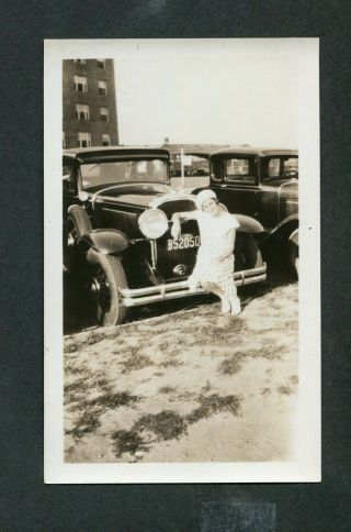 Vintage Car Photo Pretty Girl On 1930 Buick W/ 1932 Jersey License 393002