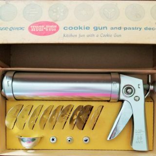 Vtg Wear Ever Cookie Gun Press Pastry Decorator Set Box Holiday Baking