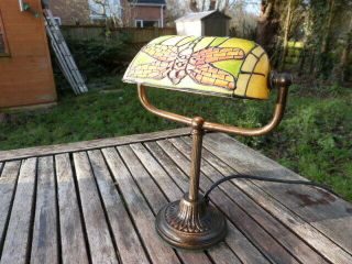 Lovely Small Vintage Tiffany Style Metal & Glass Desk Bankers Lamp.