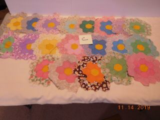 20 Hand Sewn Vtg Grandma Flower Garden Pattern Feedbag Feedsack Quilt Patches C