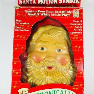 Vintage Santa Claus Head Face Musical 3 Songs Door Hanging Motion Sensor 2