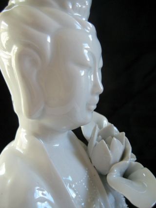 Early 20th Cent.  Chinese Porcelain Blanc de Chine Figurine of Kwan Yin 18 