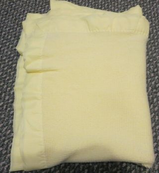 Vtg Baby Blanket Waffle Weave Thermal Nylon Trim Yellow Morgan Carters 34x46