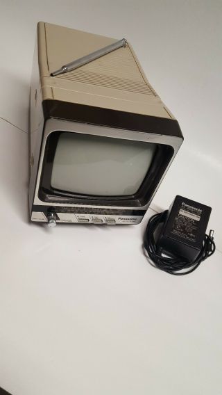 Vintage 1984 Panasonic Tr - 5111t Ac/dc 4 Way Portable Tv Radio