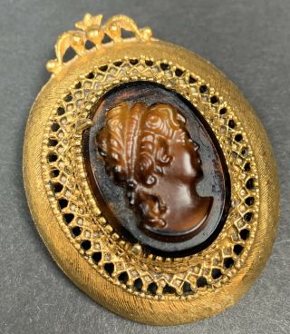Signed Florenza Vintage Cameo Brooch Pin 2” Gold Tone Lucite