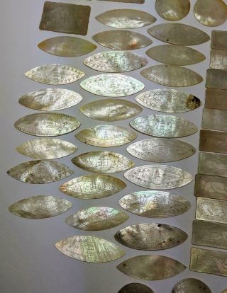 x156 CHINESE ANTIQUE CARVED MOTHER OF PEARL GAMING COUNTERS 19TH CENTURY 3
