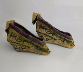 Chinese Antique Exceptional Pair Silk Embroidered Bound Feet Shoes Gold Thread 3