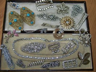 Vintage Art Deco Jewellery Mixed Joblot Brooch Pins Clips Wear Spare Repair A/f
