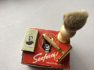 Vintage 1920s Gillette Gold Tone De Safety Razor,  Blades,  Shaving Mug And Brush