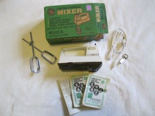 Vtg Ge General Electric M24ca (coffee/almond) Portable Hand Mixer