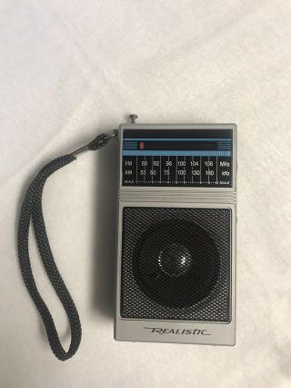 Vintage Realistic Radio Shack 12 - 718 Portable Am/fm Pocket Radio