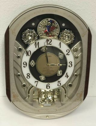 Seiko Melodies In Motion Wall Clock Crystals Ms - Xm153 - 1 Elvis Beatles Christmas