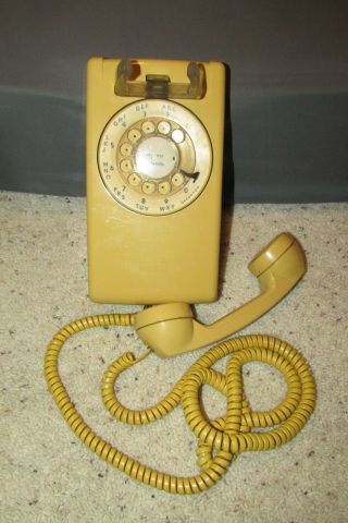 Vtg 80’s Yellow Rotary Dial Wall Phone Itt