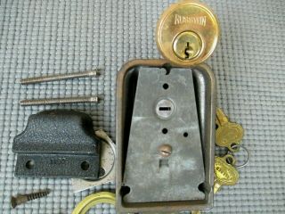 Vintage Russwin Iron Rim Night Latch Lock WB1190 with 2 Keys / Wrinkle Black 3
