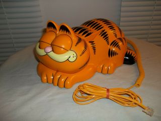 Vintage 1980s Tyco Garfield Push - Button Telephone Eyes Open And Close