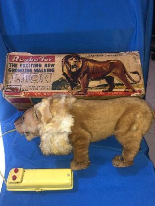 Old Vintage Battery Operated Walking Lion Toy From Japan 1960