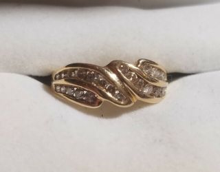 Estate Vintage 14 Kt Yellow Gold And Diamond Ladies Ring 3.  4 Grams Stunning