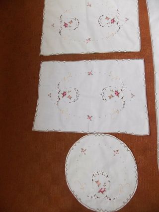 vintage table mat set hand embroidery and cut work design 2