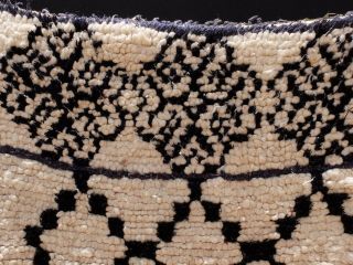 Vintage.  Authentic Woolen Azilal rug Berber Handwoven Rug/ Teppich 7 ' 10  x 2 ' 11 2