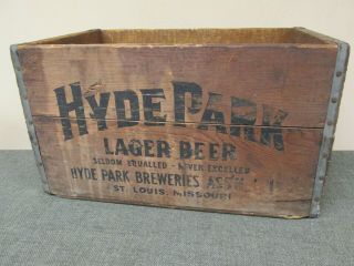 1945 Vtg/antique Wooden Hyde Park Lager Beer Crate W/metal Straps St.  Louis Mo