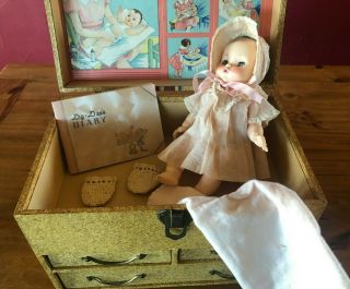 EFFANBEE DY DEE BABY DOLL TRUNK 4 DRAWER WITH VINTAGE CLOTHES PLUS DOLL 2