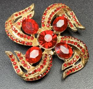 Vintage Brooch Pin 1.  5” Gold Tone Flower Ruby Red Crystal Rhinestones