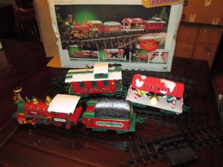 Vtg Musical Christmas Express Train No.  183 Bright 95 Realistic Locomotive