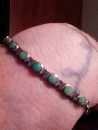Vintage Sterling Silver Lime Green Stone Hinged Link Bracelet Retail $79.  99 2