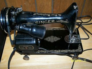 Vintage Singer Black 23 Lb Sewing Machine,  Made In Great Britain