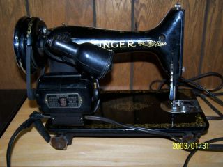 Vintage SINGER Black 23 lb SEWING MACHINE,  MADE IN GREAT BRITAIN 3