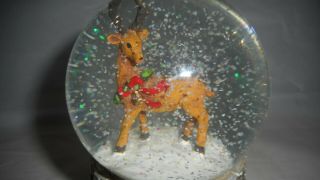 Vintage Snow Globe Sankyo Wind Up Musical Christmas Reindeer " Merry Christmas "