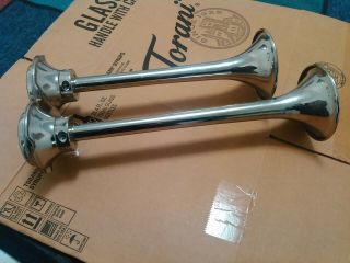 Vintage Grover Products Dual Air Horns.  Chrome.  Truck.  Boat.  Rat Rod.  Never Mounted.