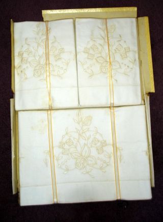 Vintage Embroidered Cream Linen 2 X Pillow Cases & Bolster Set Boxed
