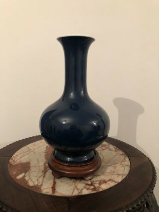 Chinese Dark Blue Porcelain Yuhuchunping Pear Vase 6 Character Mark Wooden Base