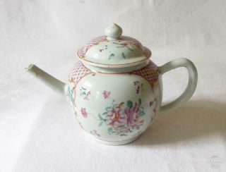 Large Antique 18th Century Chinese Qianlong Famille Rose Porcelain Tea Pot