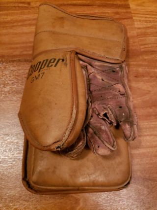 Vintage Cooper GM7 Leather goalie blocker Glove 1970s Right Hand 2