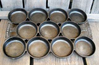 Antique 1850 R & E Mfg.  Co.  Cast Iron 11 Round Cup Gem 2 Pan Russell & Erwin