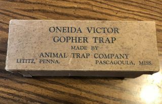 Vintage Oneida Victor Gopher Trap With Instructions