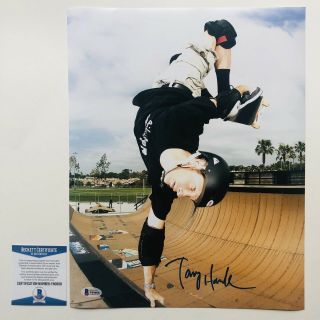 Tony Hawk Signed 11x14 Photo Skateboard Authentic Beckett Bas F80808