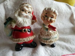 Vintage Lefton Santa & Mrs Claus Salt Pepper Shakers Figurine Gold Trim