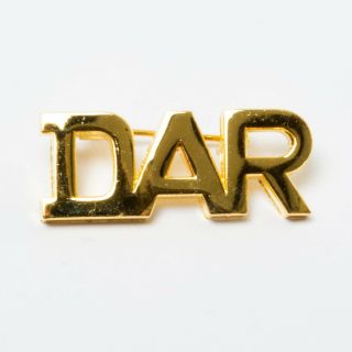 Vintage DAR Daughters of the American Revolution Pin Yellow Gold Time 1.  25 