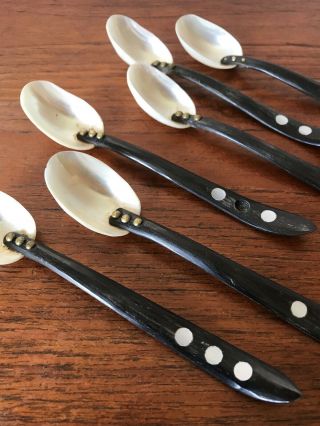 Six Vintage Mother of Pearl Caviar Sea Shell Spoons 2