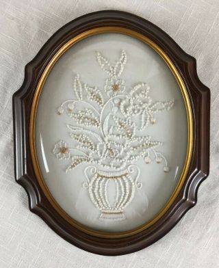Vintage Candlewick Embroidery Plastic Bubble Glass Framed Art 12 X 9.  75 X 1.  25 "